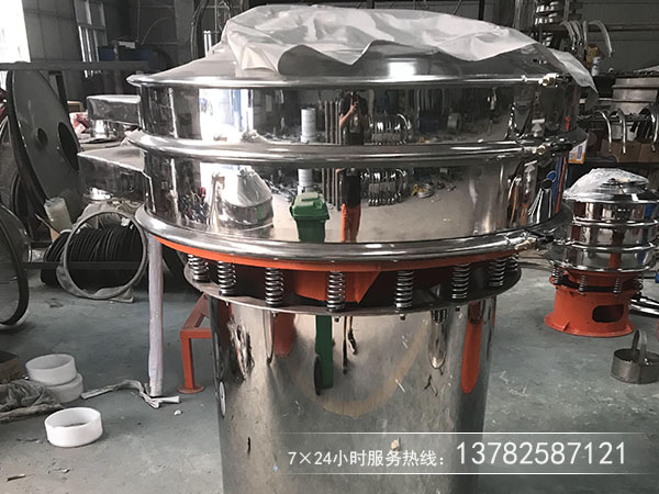 黄豆去除杂用那种筛分机合适，价格多少？